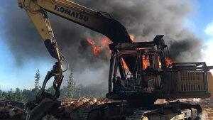 Casa patronal, bodegas y más resultaron quemadas: lo que se sabe del doble ataque incendiario en La Araucanía
