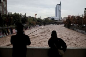 Vuelven las precipitaciones y bajas temperaturas: ¿Cuándo comenzará a llover en la RM?