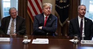 Las razones de Donald Trump para retrasar su juicio hasta después de las elecciones