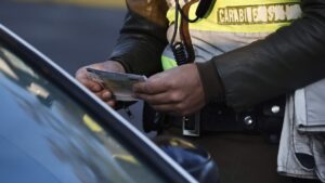 Restricción vehicular: qué patentes que no pueden circular este miércoles 12 de julio en la RM