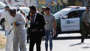 Delincuentes realizaron violenta encerrona y chocaron camión robado en Renca: hay dos detenidos