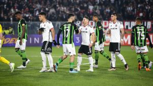 VIDEO - Quinteros pende de un hilo: Colo Colo es vapuleado por el colista de Brasil y se despide de la Sudamericana