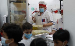 Junaeb reconoce que no solicitó el servicio de onces y empresa contratada aclara sus pagos