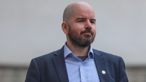 Robo en Desarrollo Social: UDI insiste en salida de Jackson y RN no descarta 