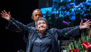 Se va una de las más grandes: a los 79 años fallece la cantante Cecilia