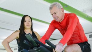 Dr. Cristian Álvarez: “Muchos de los factores de riesgo que causan hipertensión y diabetes son modificables”