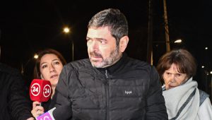 Carlos Ruiz queda en libertad tras caso de VIF: deberá dejar vivienda que comparte con víctima