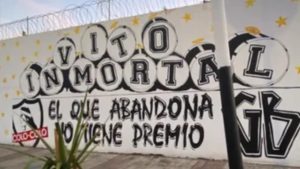 VIDEOS - Familiares y vecinos generaron desmanes: intentaron impedir demolición de mausoleo en La Granja