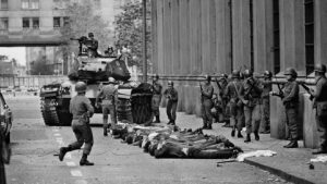 Exposición revela inéditas fotos del 11 de septiembre de 1973