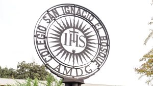Colegio San Ignacio El Bosque remueve a directora a cuatro meses de denuncias de acoso sexual