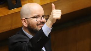 Giorgio Jackson renuncia al Ministerio de Desarrollo Social tras reunión con Boric