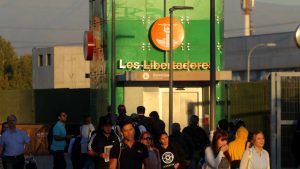 Hubo disparos: los detalles del violento robo que sufrió una mujer en las afueras de la estación  Los Libertadores del Metro