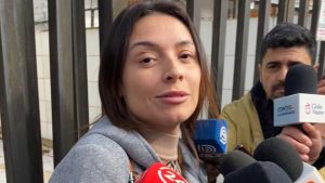 Computadores, teléfono y más: PDI allanó domicilio de Camila Polizzi por Caso Lencería
