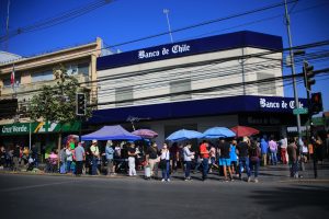 ¿Sabes cuánto te están cobrando los bancos y no te habías dado cuenta?