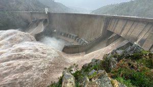 Video - Enel Generación realizó vertimiento preventivo del embalse Rapel, el cual no ha debido ser aumentado