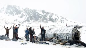 La Sociedad de la Nieve: Netflix lanza el tráiler de la película sobre la tragedia de los Andes