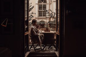 Comedores de terraza: ¿cómo elegir uno para balcones pequeños?
