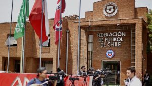 Ministerio de Justicia da plazo de 30 días para que ANFP rompa sus contratos con casas de apuestas