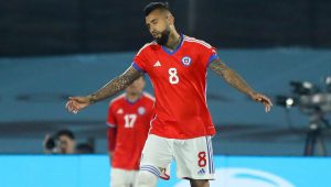 VIDEOS - Solo Arturo Vidal dio cara: decepcionante debut de Chile en clasificatorias ante Uruguay