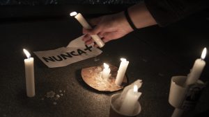 Encuesta Cadem: 95% cree que todos los políticos deben comprometerse con la democracia y los DD.HH.