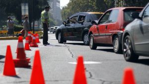 Cuáles son los desvíos de tránsito en el centro de Santiago por la entrega de la propuesta constitucional