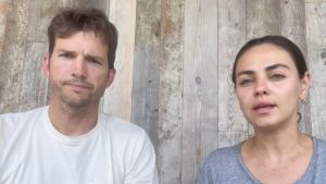 VIDEO - Ashton Kutcher y Mila Kunis responden por cartas escritas en apoyo a Danny Masterson
