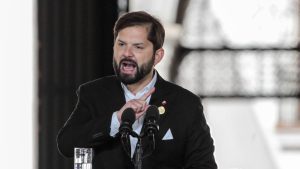 Boric en acto por 50 años: 