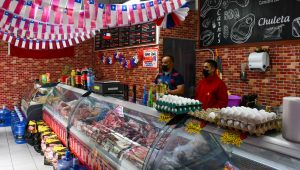 La más cara en cinco años: los productos de la canasta dieciochera que más subieron de precio