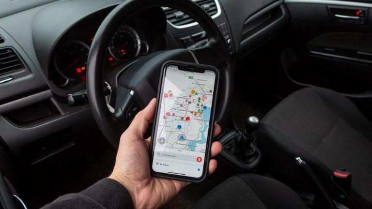 Caída de auto por escalera en San Antonio reavivó otros errores fatales del GPS