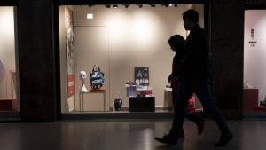 Imacec: economía registra sorpresiva caída en agosto de 0,9%