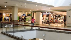 Cómo funcionará el comercio el feriado del lunes 9 de octubre