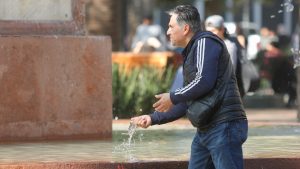 ¿Llegó el calor?: Así estará el clima durante los próximos días en la Región Metropolitana