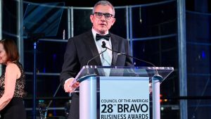 Gerente general de CMPC es el primer chileno reconocido como CEO del año en sostenibilidad por Council of the Americas