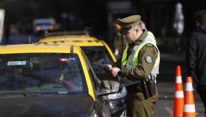 Luces de distinto color están prohibidas: los cambios de la nueva Ley de Tránsito