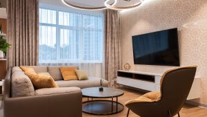 Sofás, sitiales y poltronas, ¿en qué se diferencian estos hermanos de la familia de los sillones?
