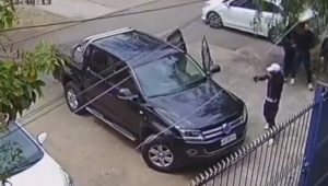 Encerrona a concejal de Lo Prado deja dos detenidos