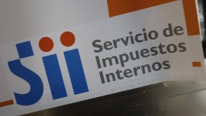 SII suspende a cuatro funcionarios de Dirección de Grandes Contribuyentes por caso Audios