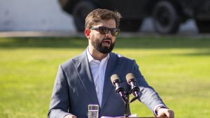 Encuesta Cadem: subió el apoyo a Boric y se sitúa en un 33%