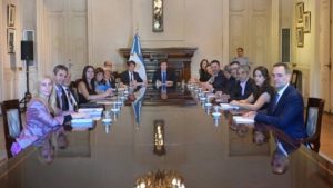 VIDEO - Solo quedaron 9: Javier Milei elimina 12 ministerios en su primer día como presidente