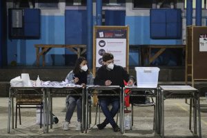 Plebiscito de Salida 2023: ¿Cómo puedo ser vocal de mesa voluntario?