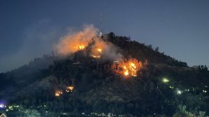 Las medidas que se están tomando por la reactivación del incendio en el cerro San Cristóbal