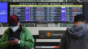 El motivo que obligó a suspender por media hora la salida de aviones del Aeropuerto de Santiago