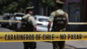 La lesión que sufrió un carabinero que abatió a delincuente tras intento de asalto en Santiago