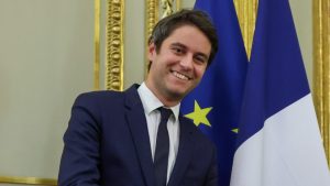 Quién es Gabriel Attal, el primer ministro más joven de Francia