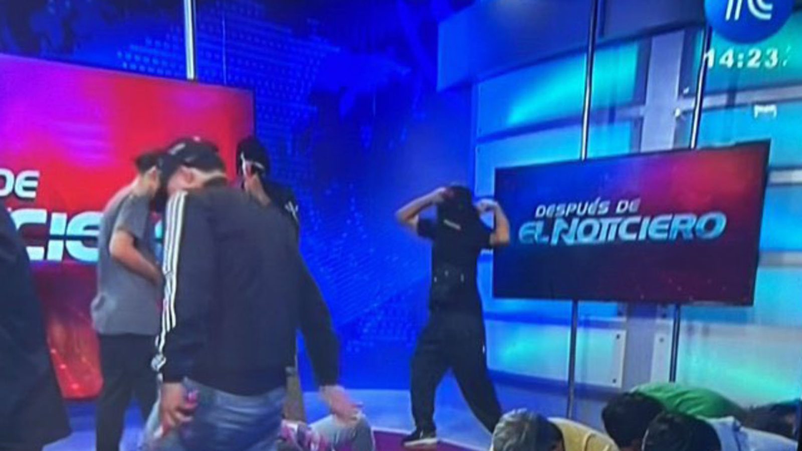 secuestro de canal de TV en Ecuador al aire
