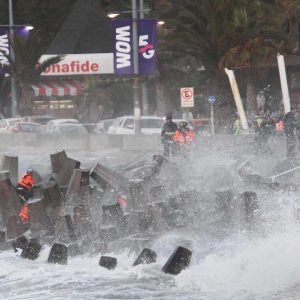 Se logró el rescate de cuerpo de roqueríos de Avenida Perú.