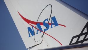 Dónde y cuándo caerá la nave de la NASA que falló en su misión a la Luna