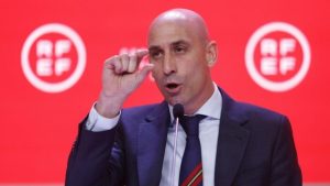 La pena que arriesga Luis Rubiales si es juzgado por beso no consentido a Jenni Hermoso