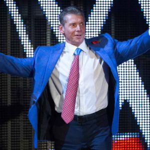 Vince McMahon, ex dueño de WWE, es acusado de abuso sexual