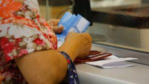 Los cinco bonos que subirán sus montos en el mes de febrero